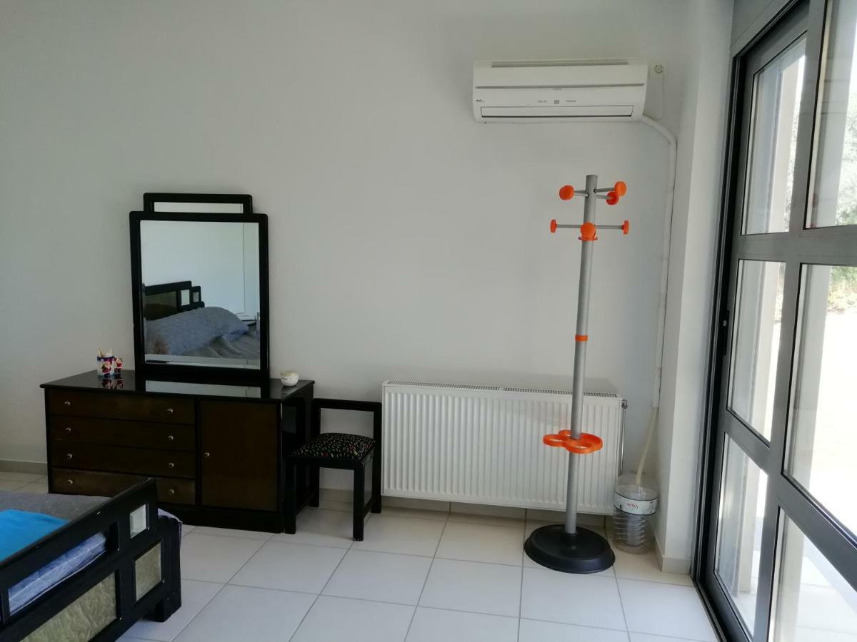 Hotel Dimitra à Rafína Extérieur photo